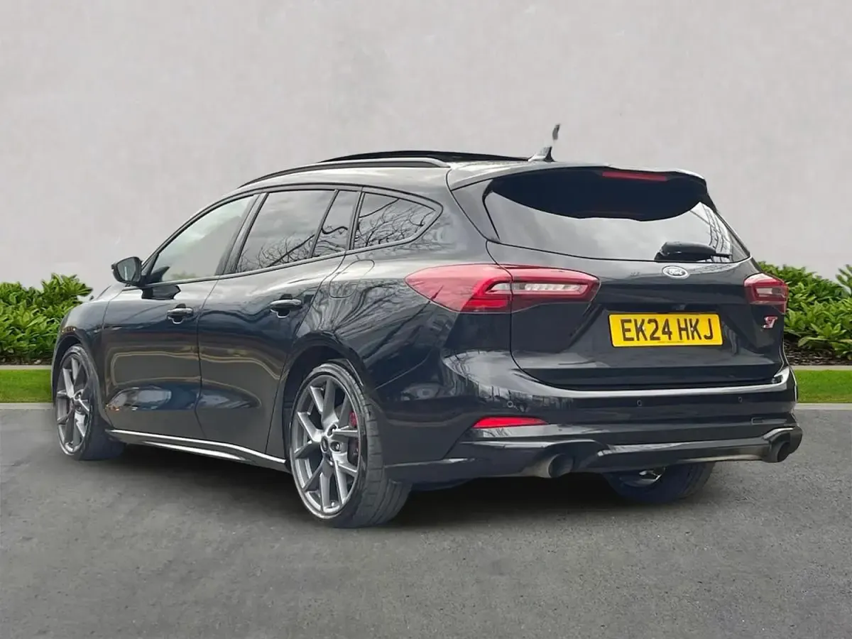 Usado Ford Focus ST 280 HP (205 kW) 2024 Preto Carrinha
