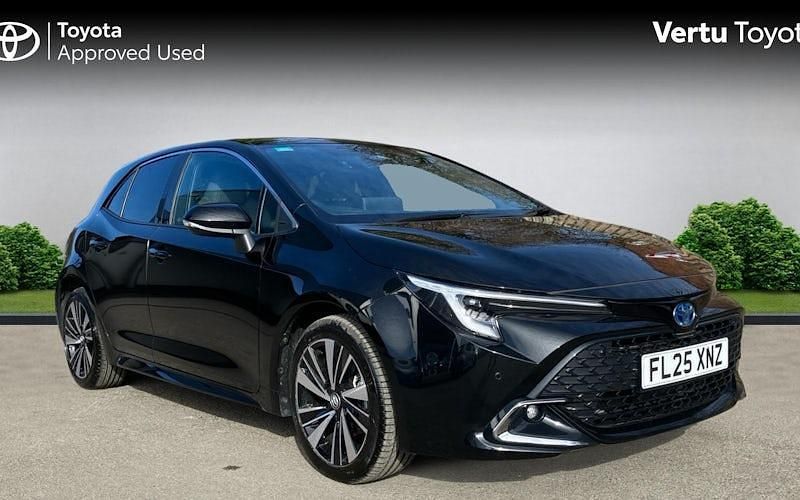 Used Toyota Corolla Design 140 HP (102 kW) 2026 Hatchback