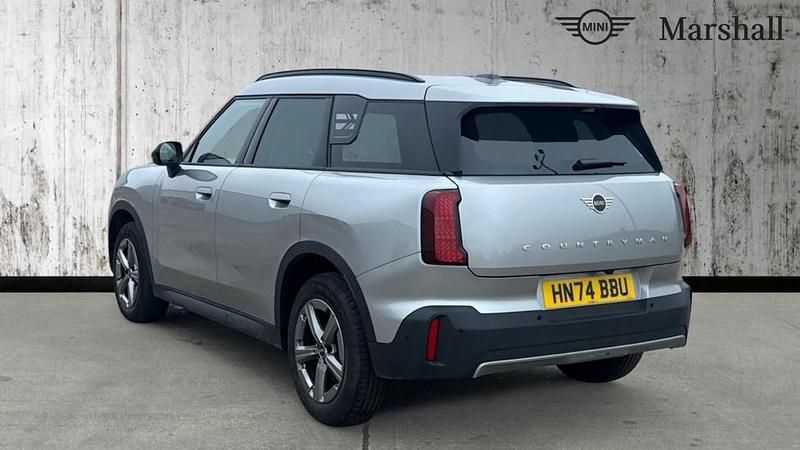 Używany Mini Countryman Classic 170 KM (125 kW) 2024 Srebrny SUV