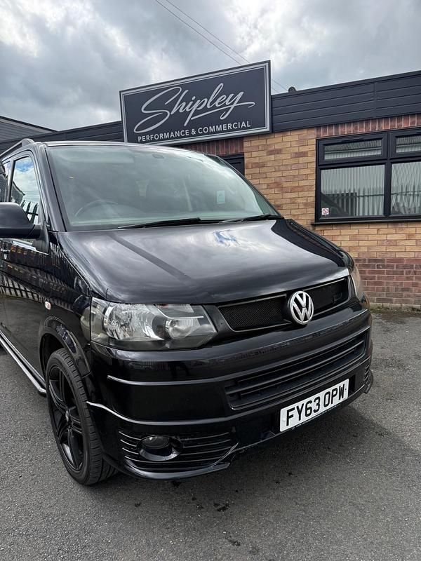 Begagnad VW Transporter Highline 180 HK (132 kW) 2013 Svart Van