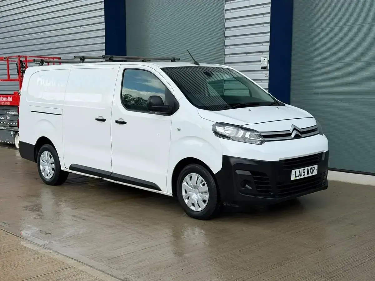 Used Citroën Dispatch 2019 White MPV