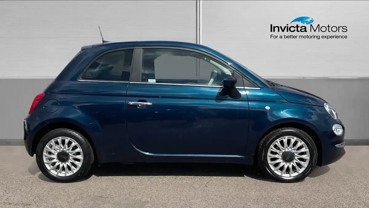 Used Fiat 500 70 HP (51 kW) 2023 Blue Hatchback