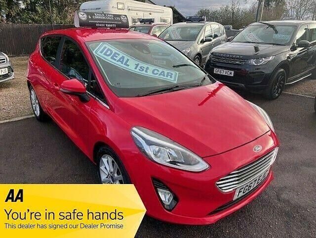 Used Ford Fiesta Titanium 100 HP (73 kW) 2017 Red Hatchback