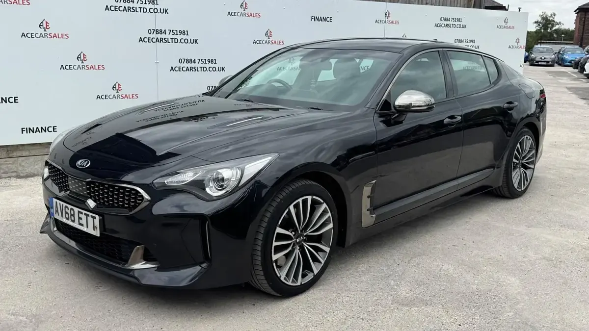 Used Kia Stinger GT-Line 244 HP (179 kW) 2018 Black Hatchback