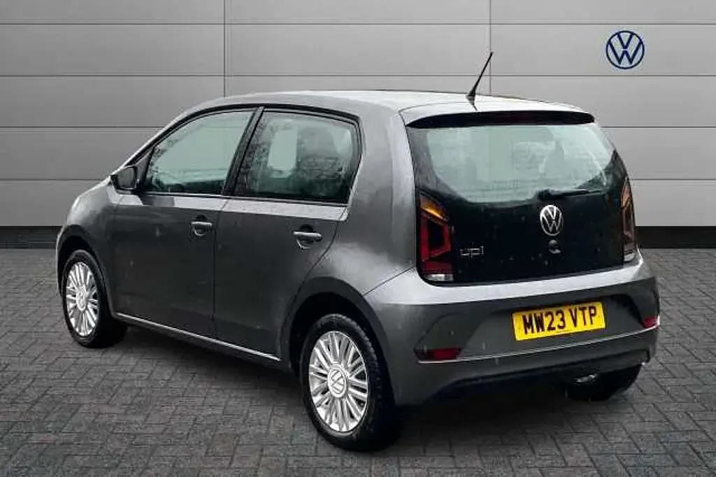 Używany VW up! 65 KM (47 kW) 2023 Szary Hatchback