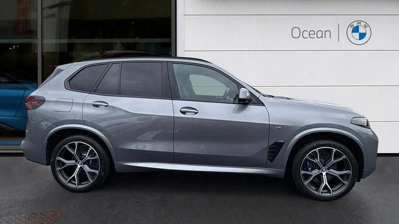 Usado BMW X5 M Sport 482 HP (354 kW) 2024 Cinzento SUV