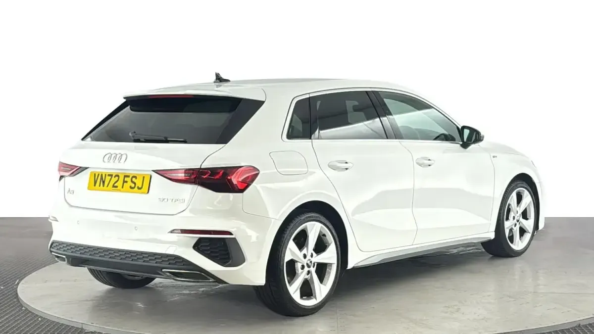 Used Audi A3 Sportback S-Line 110 HP (80 kW) 2022 White Hatchback