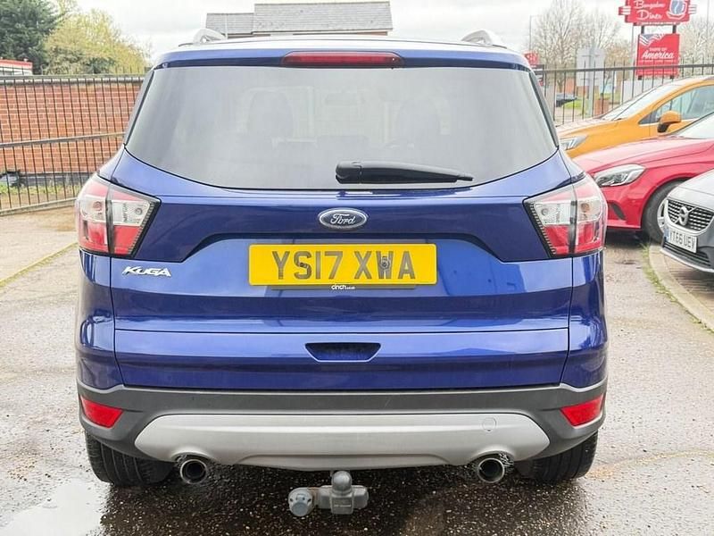 Used Ford Kuga Zetec 120 HP (88 kW) 2017 Blue SUV