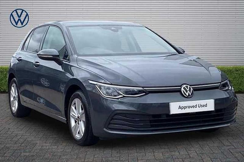 Second-hand VW Golf VIII 150 CP (110 kW) 2022