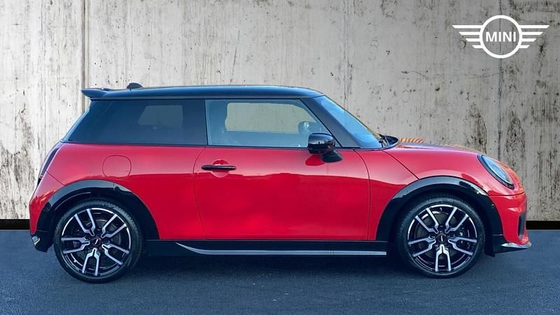 Used Mini Cooper S Hatch 201 HP (147 kW) 2024 Red Hatchback