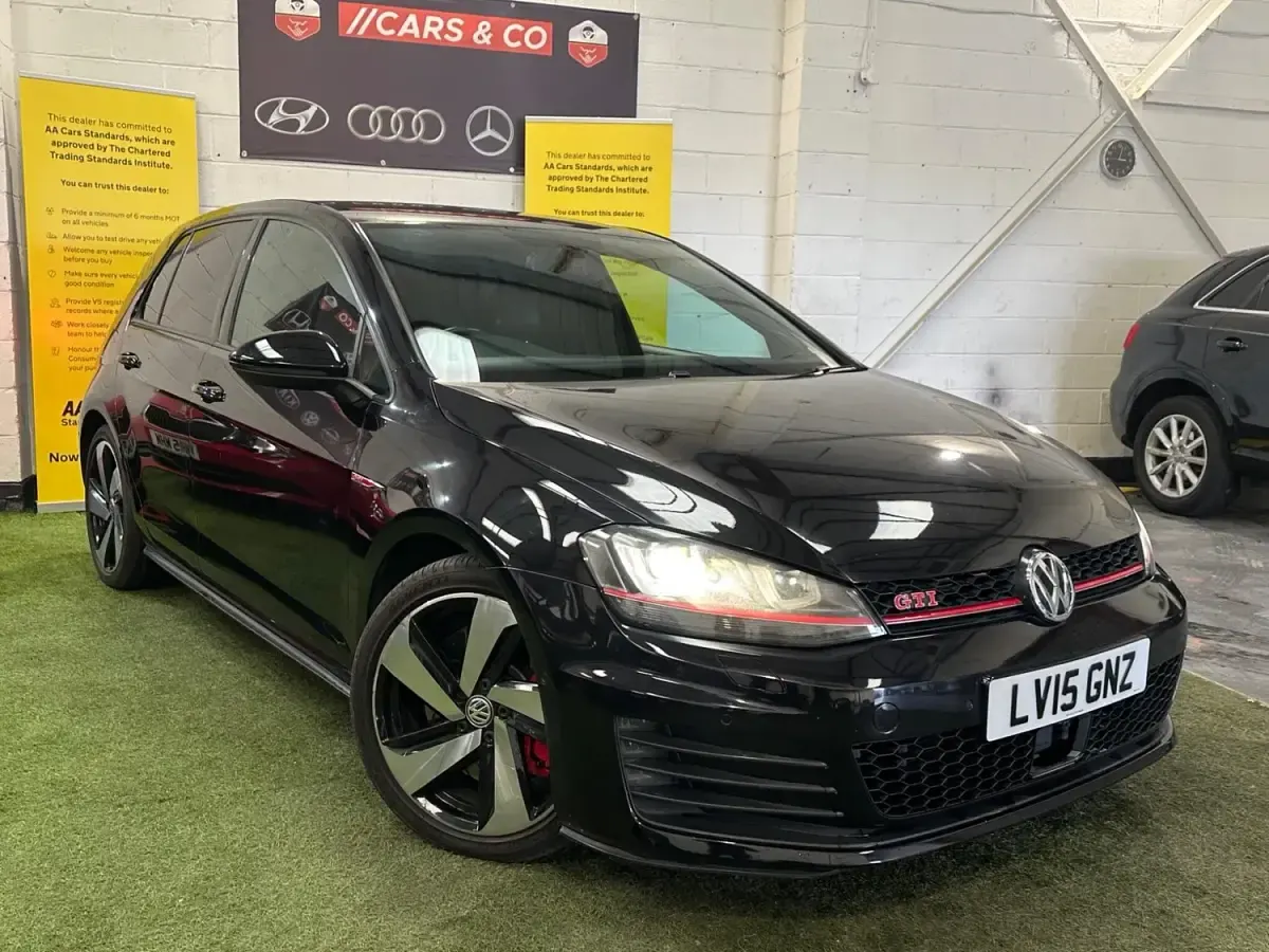 Second-hand VW Golf VII GTI 2015 Negru Hatchback