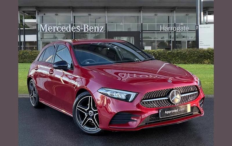 Used Mercedes A180 Executive 134 HP (98 kW) 2022 Red Hatchback