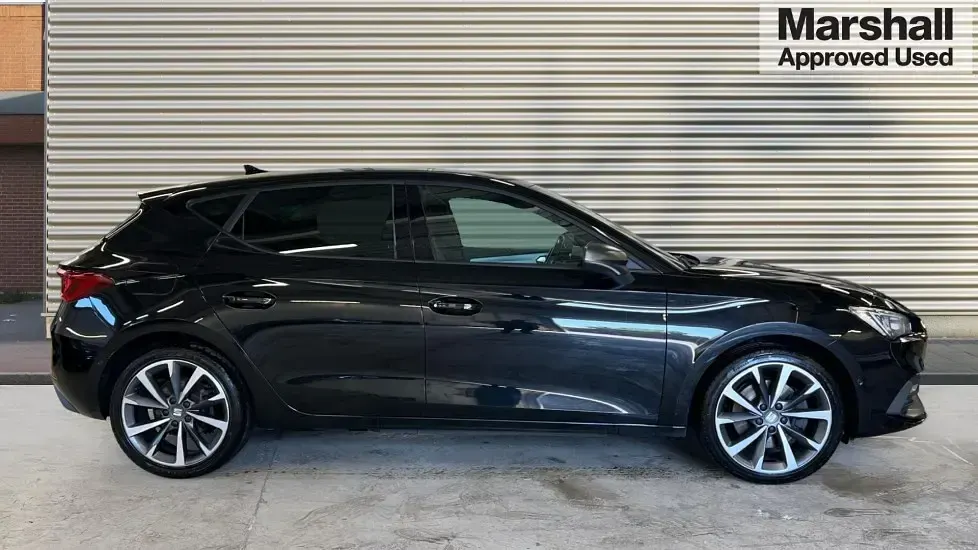 Used Seat Leon FR Sport 204 HP (150 kW) 2021 Black