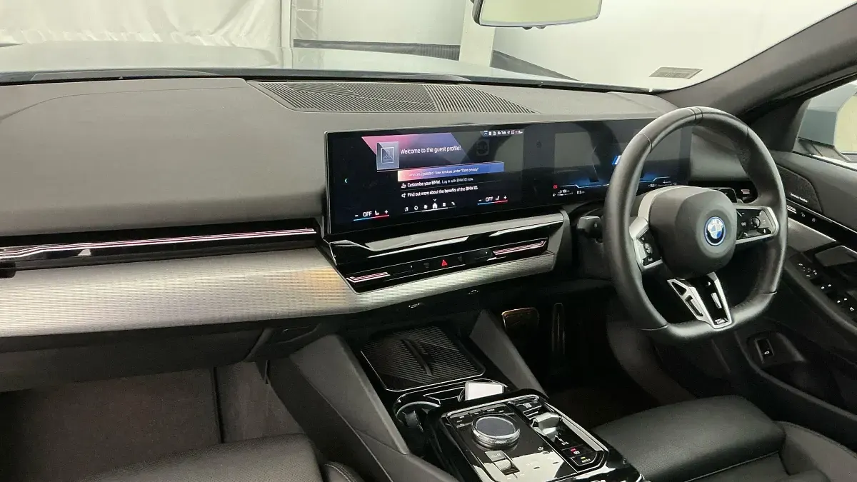 Used BMW 530e M Sport 295 HP (216 kW) 2024 Grey