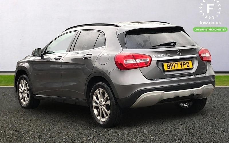 Used Mercedes GLA200 SE 136 HP (100 kW) 2017 Grey SUV
