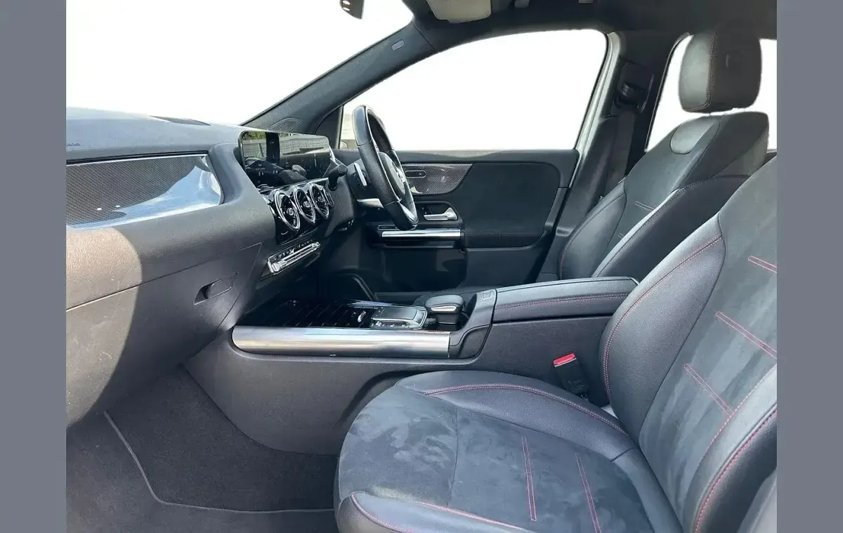Used Mercedes GLA200 Executive 161 HP (118 kW) 2022 White SUV