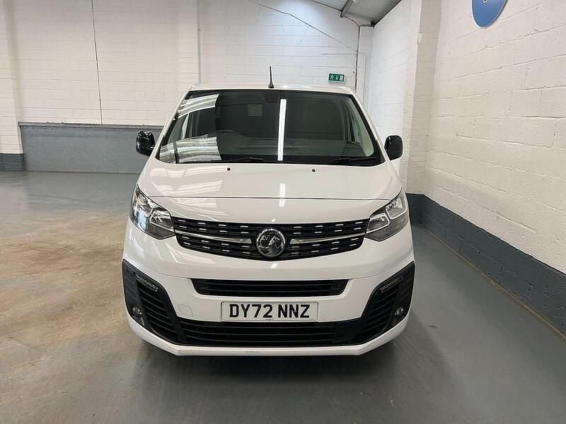 Used Vauxhall Vivaro Sportive 100 HP (73 kW) 2022 White MPV