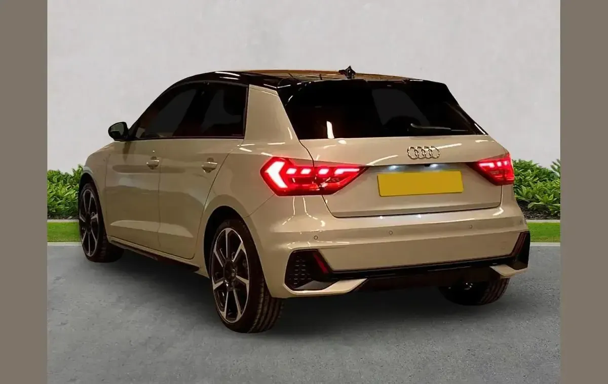 New Audi A1 Black Edition 113 HP (83 kW) 2026 Silver SUV