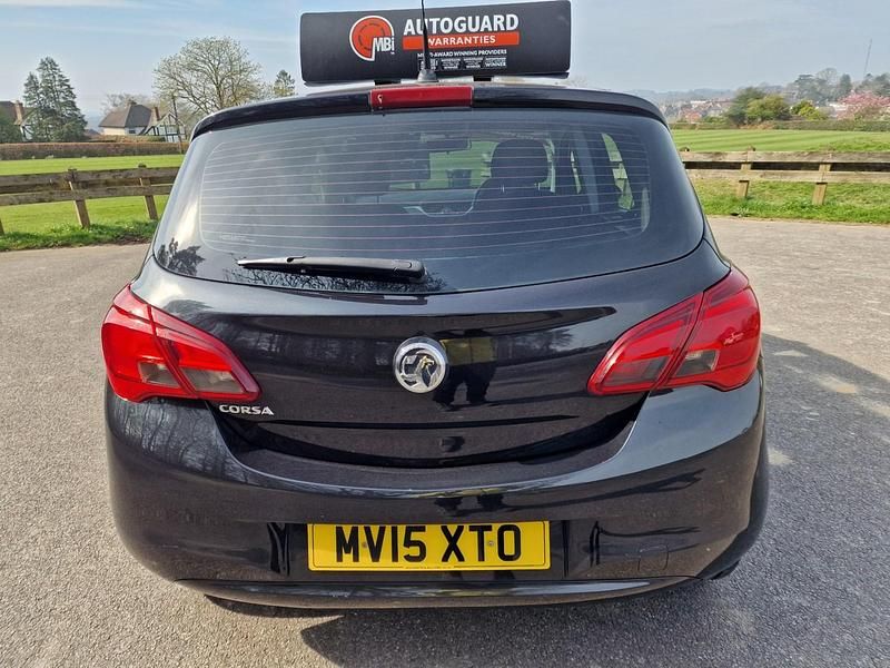 Used Vauxhall Corsa Design Edition 90 HP (66 kW) 2015 Black Hatchback