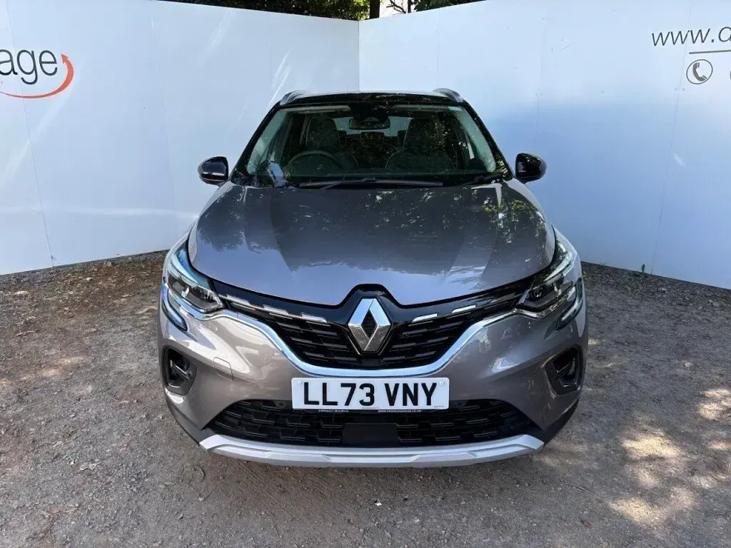 Used Renault Captur Techno 143 HP (105 kW) 2023 Grey/black SUV