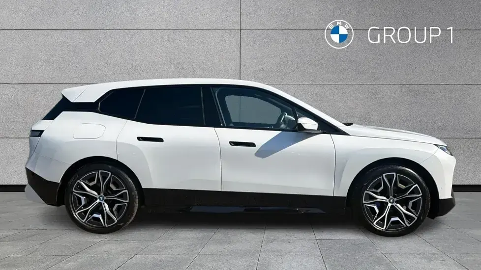 Used BMW iX M Sport 236 kW (322 HP) 2022 White SUV