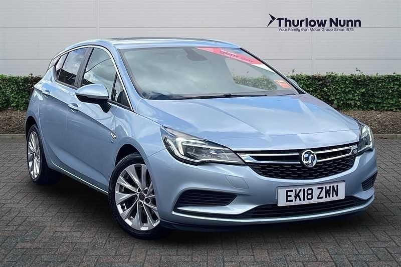 Silver Used 2018 Vauxhall Astra Hatchback | £7,649 (Good price) - Image 1/4