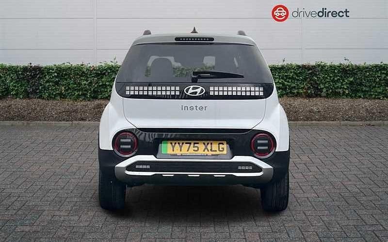 New Hyundai Inster 85 kW (116 HP) 2025 White Hatchback