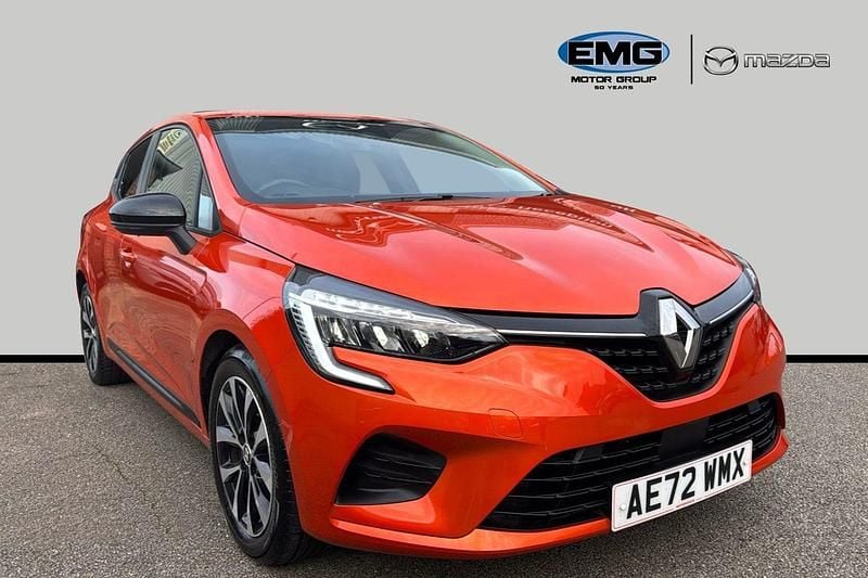 Orange Used 2022 Renault Clio V Evolution Hatchback | £12,150 (Good price) - Image 1/3