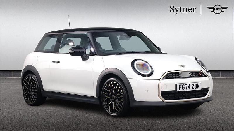 White Used 2024 Mini Cooper S Hatch Hatchback | £25,000 (A bit pricey) - Image 1/4