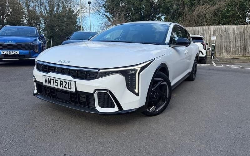 Used Kia K4 GT-Line 115 HP (84 kW) 2025 Hatchback