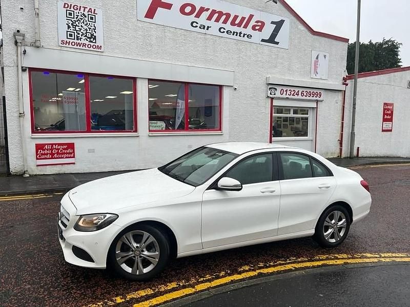 Used Mercedes C200 Executive 136 HP (100 kW) 2015 White Sedan