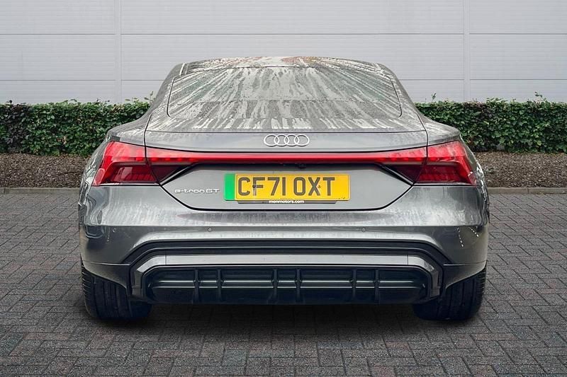 Used Audi e-tron 389 kW (530 HP) 2021 Daytona grey pearlescent SUV