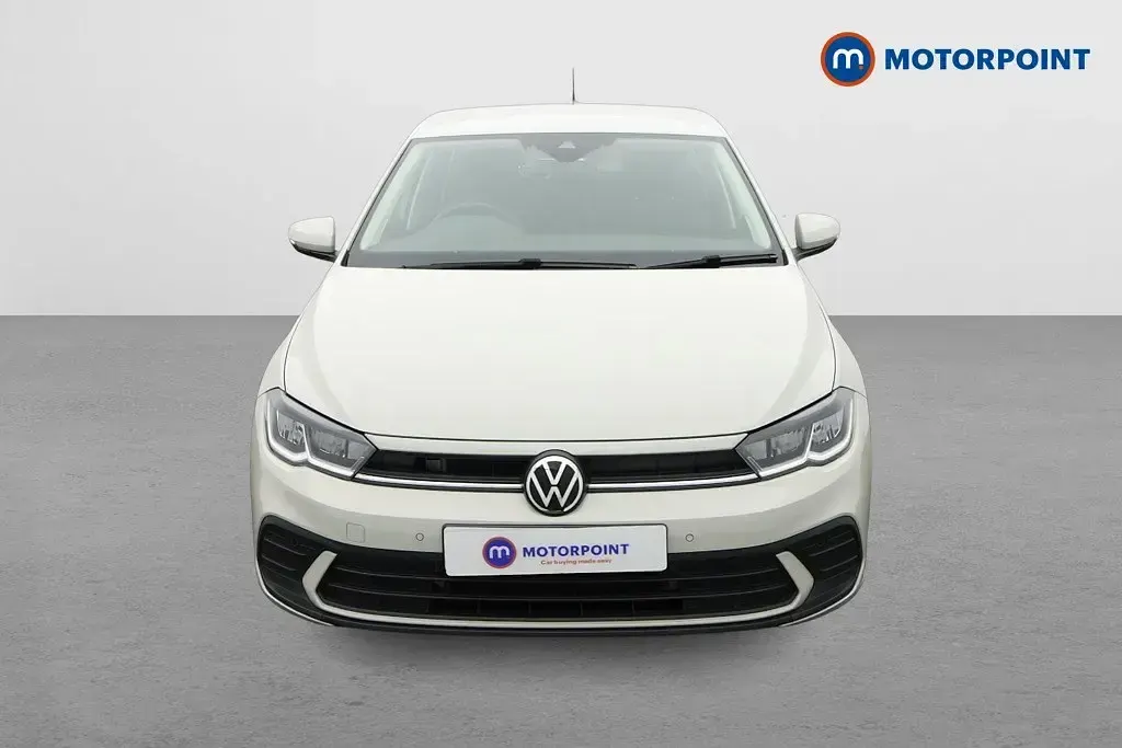 Begagnad VW Polo Life 2022 Grå Halvkombi