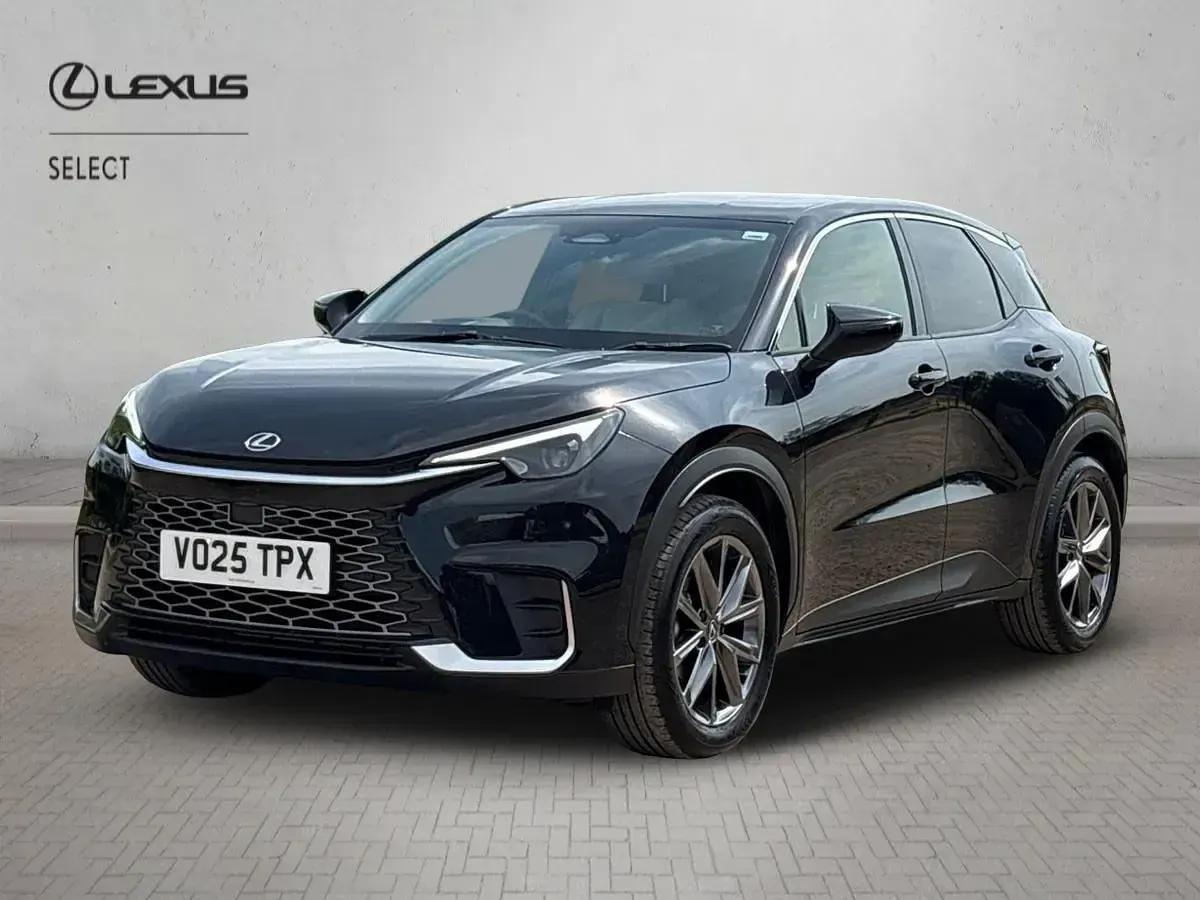 Used Lexus LBX 136 HP (100 kW) 2025 Black SUV