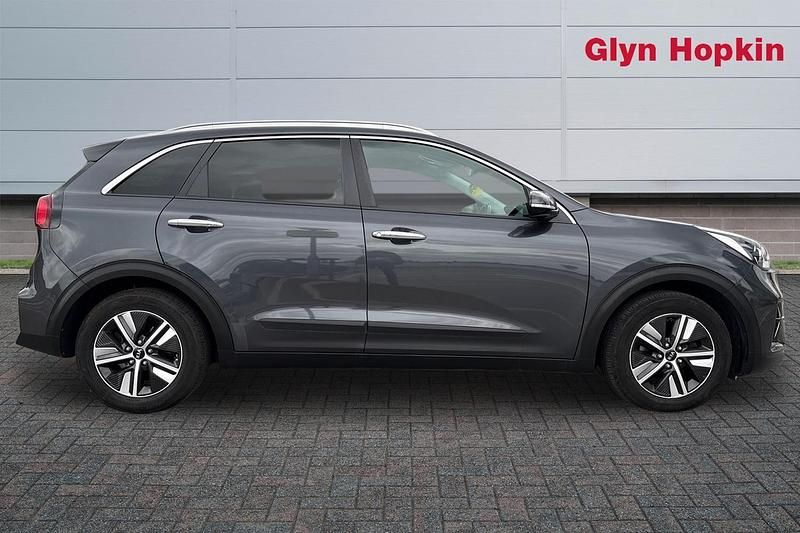 Used Kia Niro 139 HP (102 kW) 2020 Grey SUV