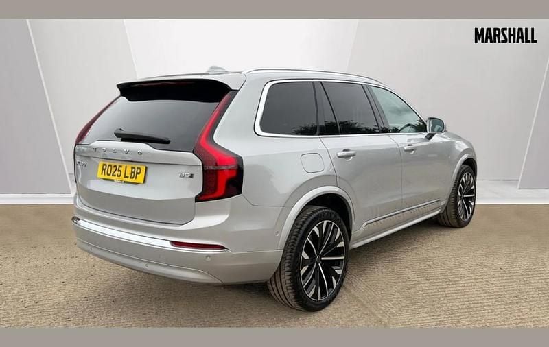 Usado Volvo XC90 Ultra 455 HP (334 kW) 2025 Prateado SUV