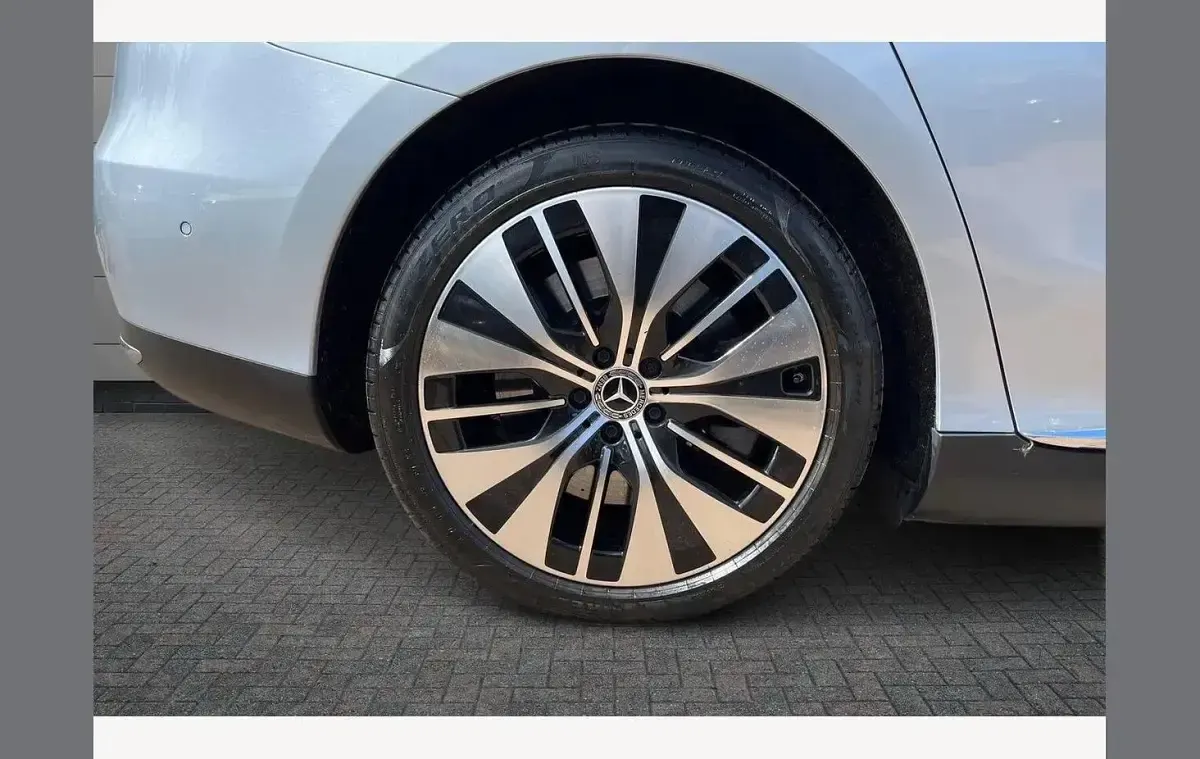 Used Mercedes EQE350 Exclusive Luxury 214 kW (292 HP) 2022 Silver Sedan