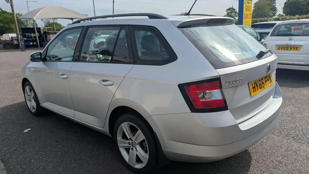 Used Skoda Fabia SE L 90 HP (66 kW) 2015 Silver Estate