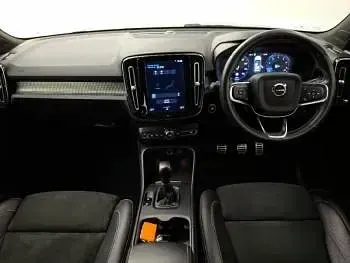Used Volvo XC40 R-Design 163 HP (119 kW) 2020 Black SUV