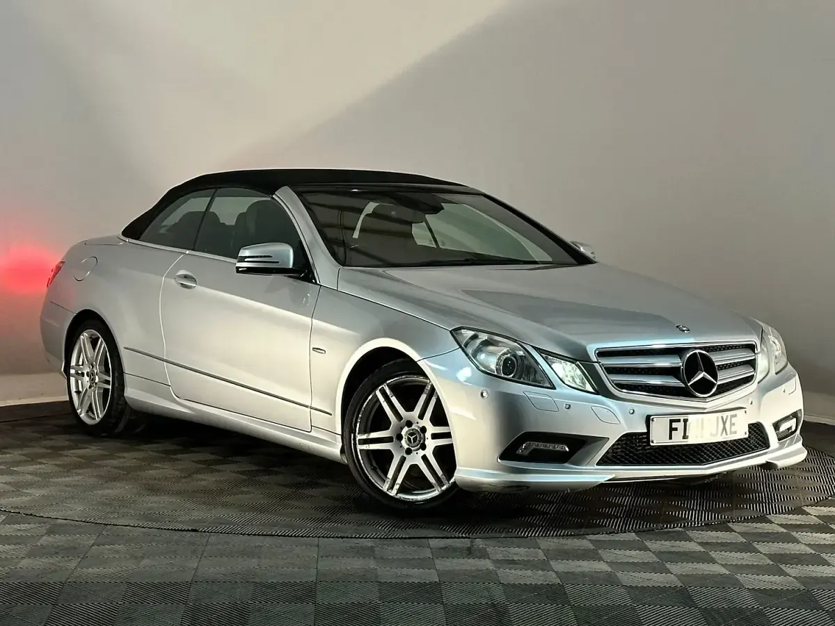 Used Mercedes E250 205 HP (150 kW) 2011 Silver Cabriolet