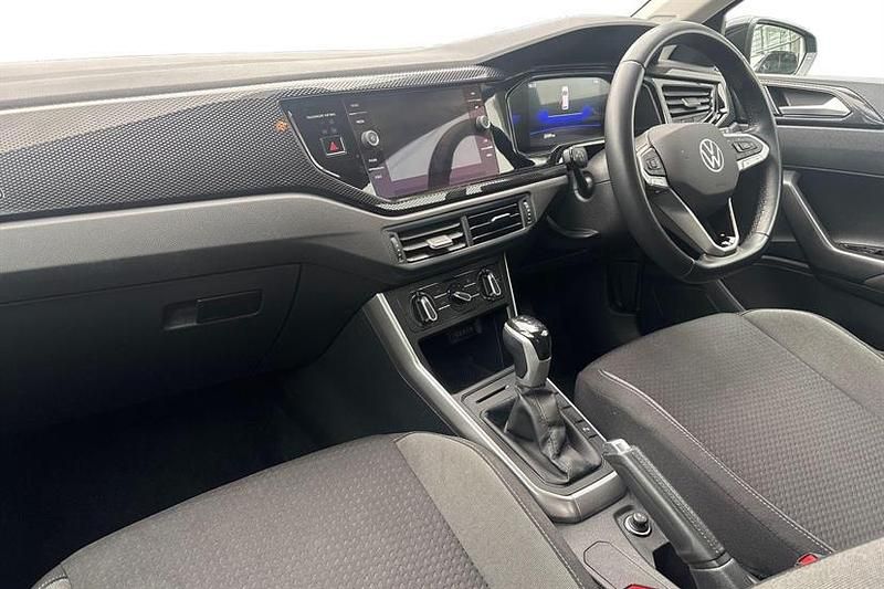 Used VW Polo Life 95 HP (69 kW) 2023 Black Hatchback