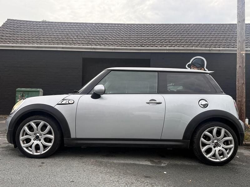 Used Mini Cooper S Hatch 173 HP (127 kW) 2008 Silver Hatchback