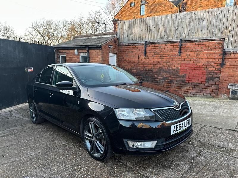 Black Used 2014 Skoda Rapid Hatchback | £3,290 (Fair price) - Image 1/4