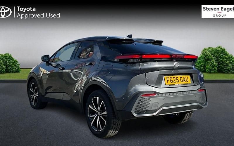 Used Toyota C-HR Design 140 HP (102 kW) 2026 SUV