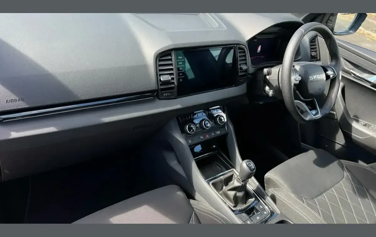 Used Skoda Karoq SportLine 150 HP (110 kW) 2025 Grey SUV