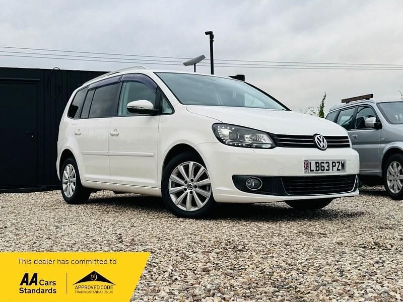 White Used 2013 VW Touran Highline MPV | £7,995 - Image 1/4