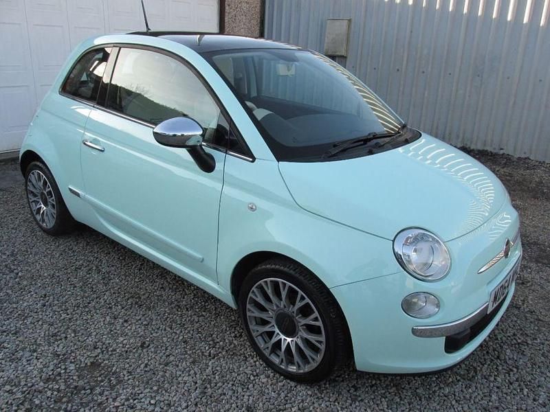 Green Used 2015 Fiat 500 Lounge Hatchback | £4,690 (Good price) - Image 1/4