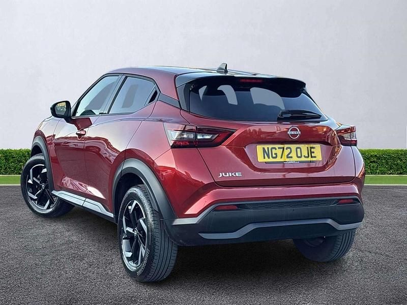 Used Nissan Juke N-Connecta 114 HP (83 kW) 2023 Red SUV