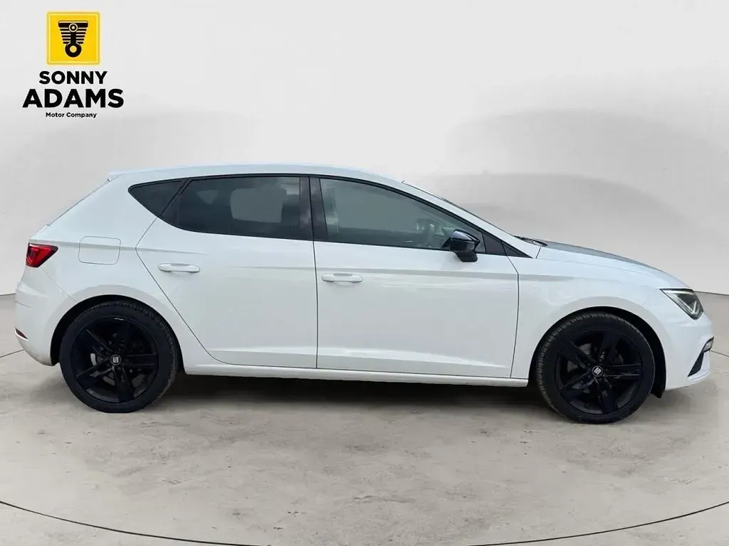Used Seat Leon FR 150 HP (110 kW) 2017 White Hatchback