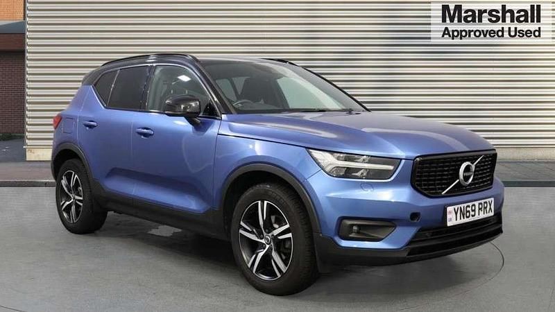 Blue Used 2019 Volvo XC40 R-Design SUV | £20,570 (Fair price) - Image 1/4